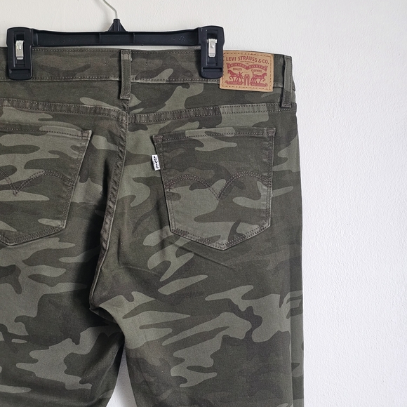Levi's Camouflage Ankle Skinny Jeans - Picture 7 of 11